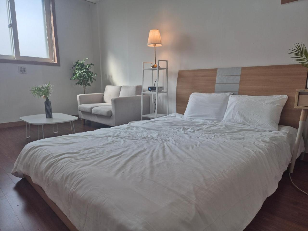 Rgb Guesthouse Jeonju Eksteriør bilde
